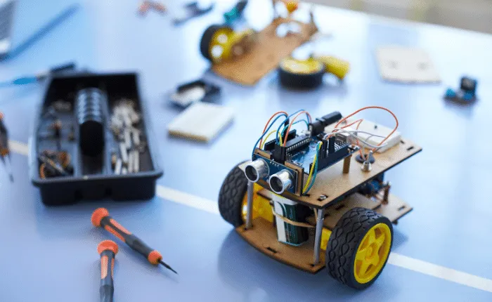 Robotik Kodlama Eğitmen Eğitimi ( Training for Robotics Coding Instructors )